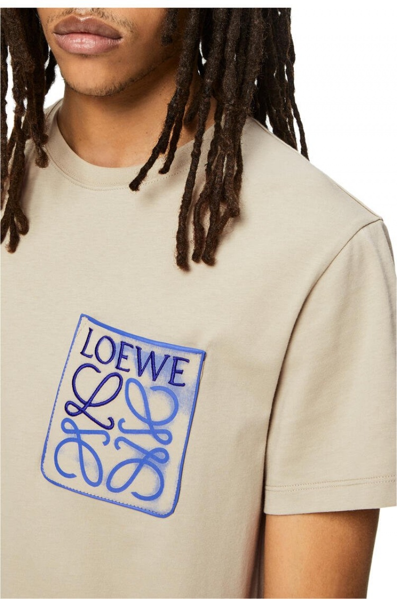 Camiseta Loewe Anagram fake pocket T-shirt in cotton Hombre Gris | 605TCHDJS