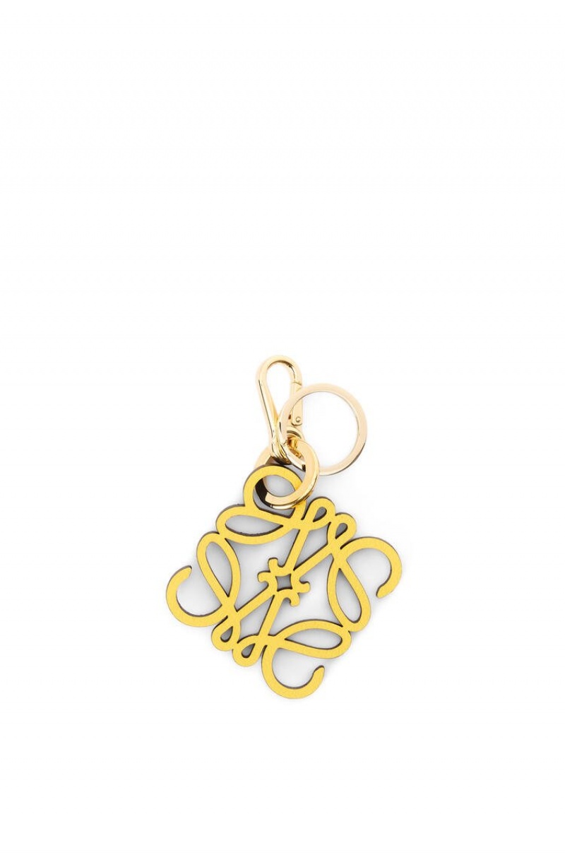 Charms Loewe Anagram charm in calfskin Mujer Amarillo Doradas | 867GQLXUA