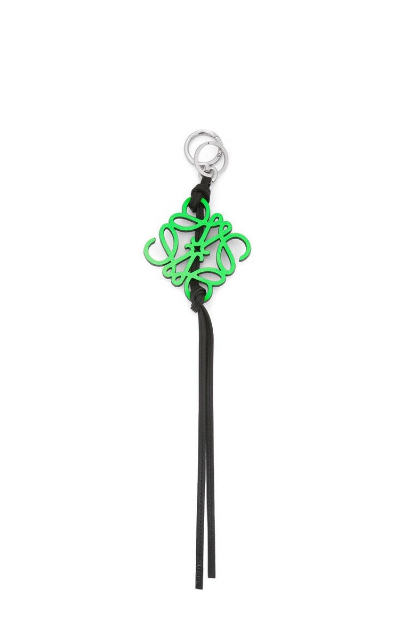 Charms Loewe Anagram charm in metal and calfskin Mujer Verde | 310JSLHOU