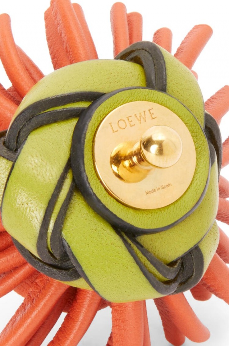 Charms Loewe Cactus stud flower in classic calfskin Mujer Verde Coral | 469OXMULJ