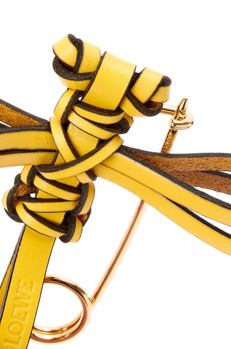 Charms Loewe Dragonfly pin charm in calfskin Mujer Amarillo | 216TJPAKD