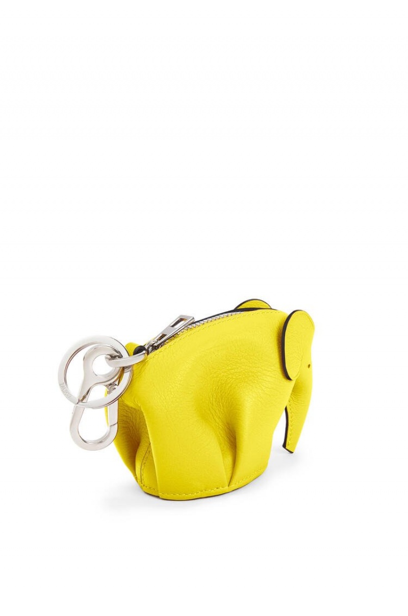 Charms Loewe Elephant charm in classic calfskin Mujer Amarillo | 890JDNAGS