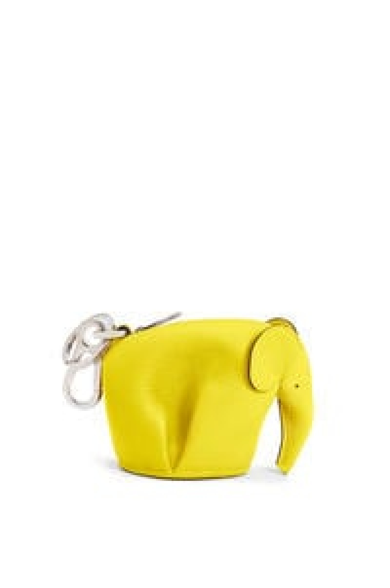 Charms Loewe Elephant charm in classic calfskin Mujer New Candy | 023HPLRDY