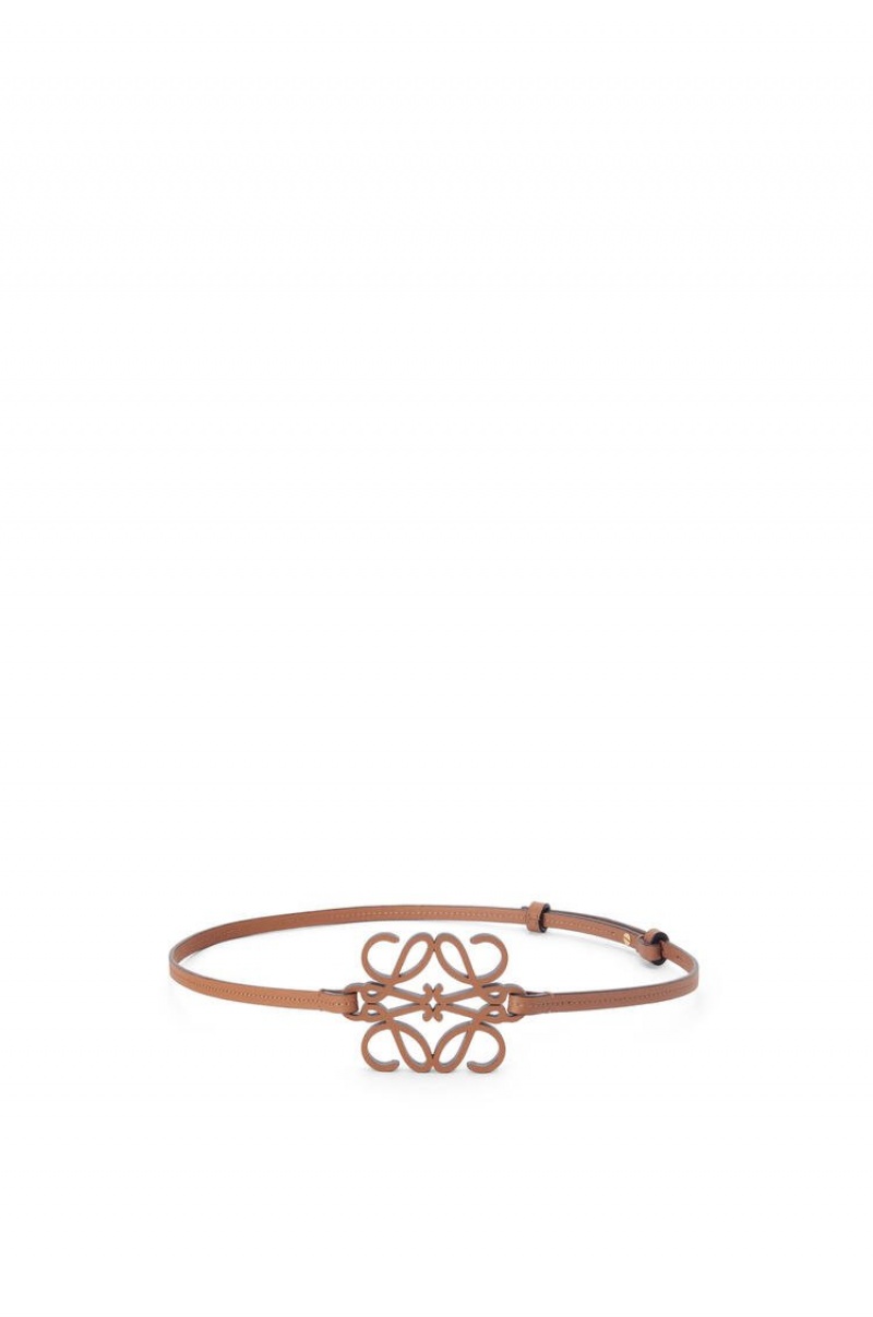 Cinturones Loewe Anagram cut-out belt in soft calfskin Mujer Tan | 843PAUHJW