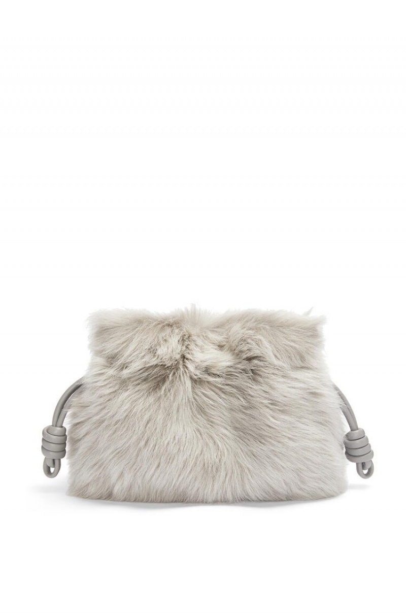 Clutch Loewe Flamenco clutch in shearling Mujer Gris | 459WCSUYQ