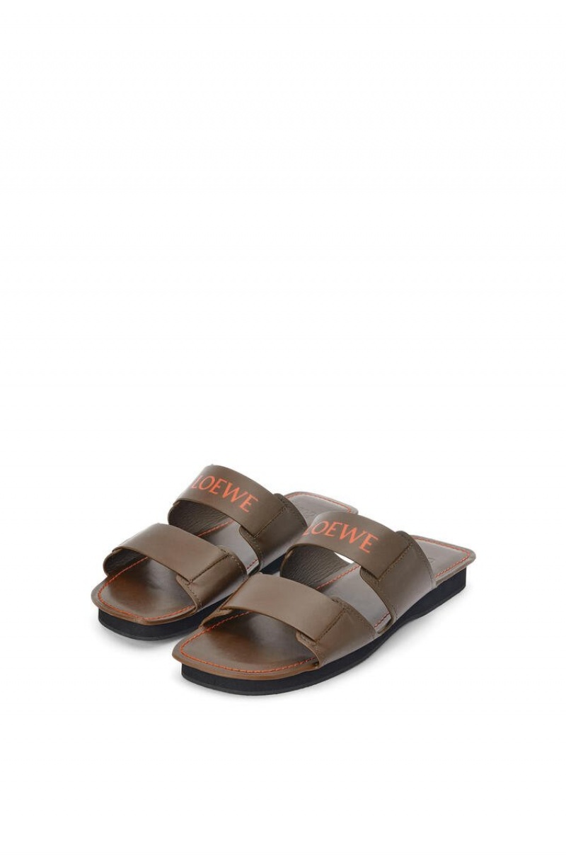 Mocasines Loewe Double strap slide in calfskin Hombre Kaki Verde Naranjas | 123NYHBKL