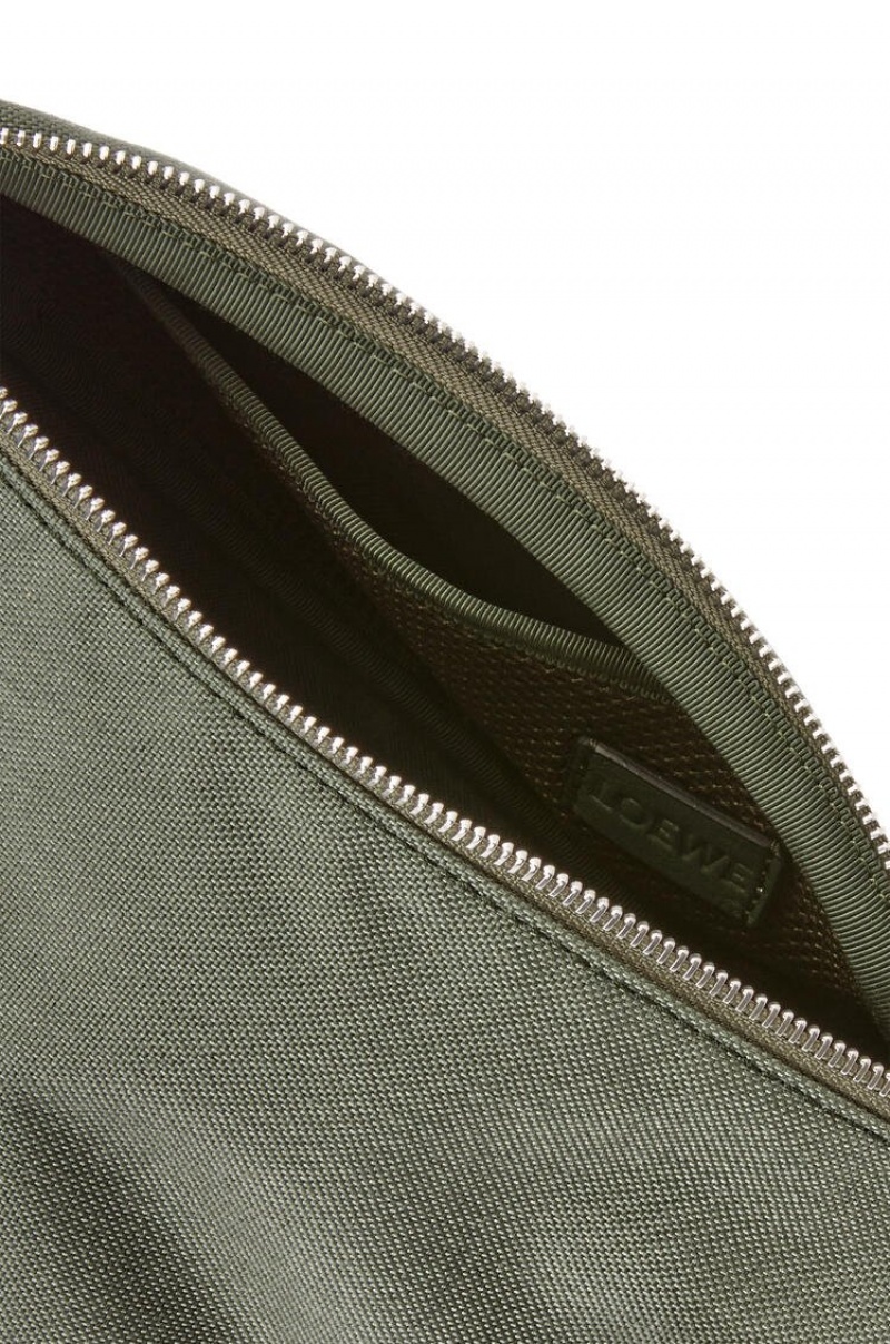 Mochilas Loewe Anton sling in Anagram jacquard and canvas Hombre Kaki Verde | 596SALBPW