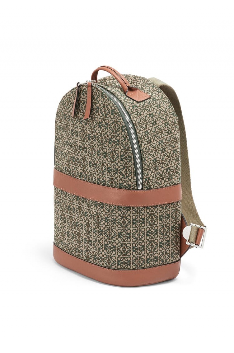 Mochilas Loewe Round backpack in Anagram jacquard and calfskin Hombre Kaki Verde | 902SRZHNB