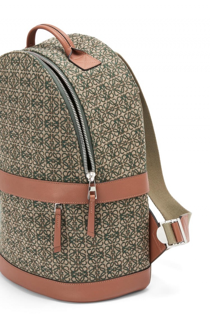 Mochilas Loewe Round backpack in Anagram jacquard and calfskin Hombre Kaki Verde | 902SRZHNB