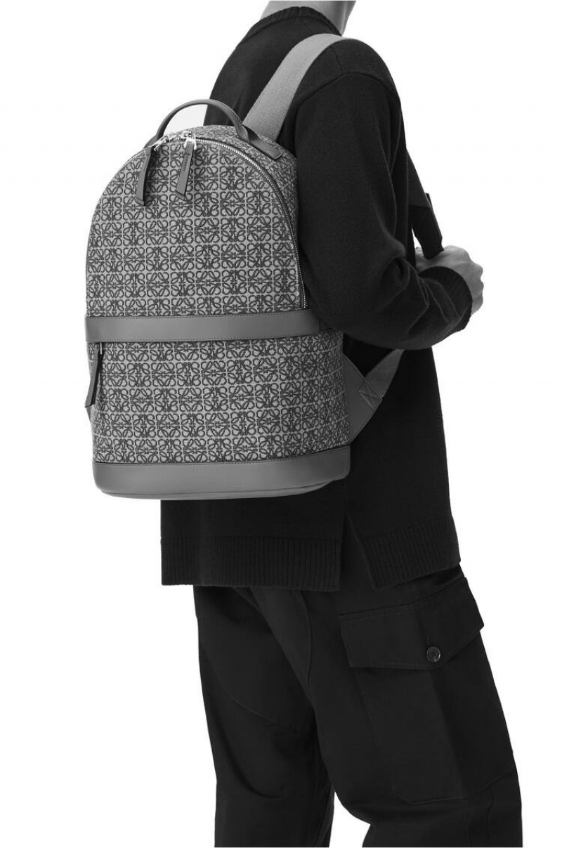 Mochilas Loewe Round backpack in Anagram jacquard and calfskin Hombre Negras | 124ETRBOM