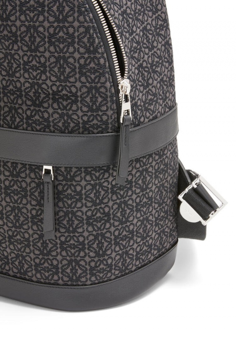 Mochilas Loewe Round backpack in Anagram jacquard and calfskin Hombre Negras | 124ETRBOM