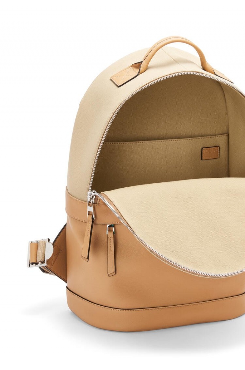 Mochilas Loewe Signature Round backpack in canvas and classic calfskin Hombre Creta / Warm Desert | 607FWMEYQ