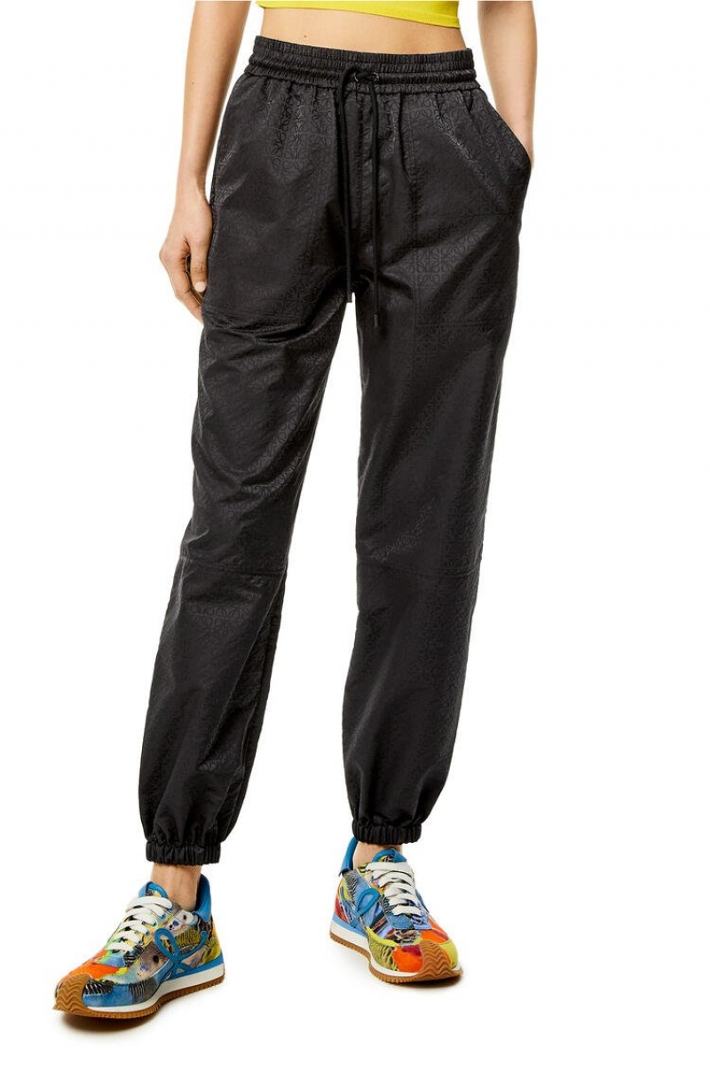 Pantalones Loewe Anagram tracksuit trousers in nylon Mujer Negras | 623GYLAST