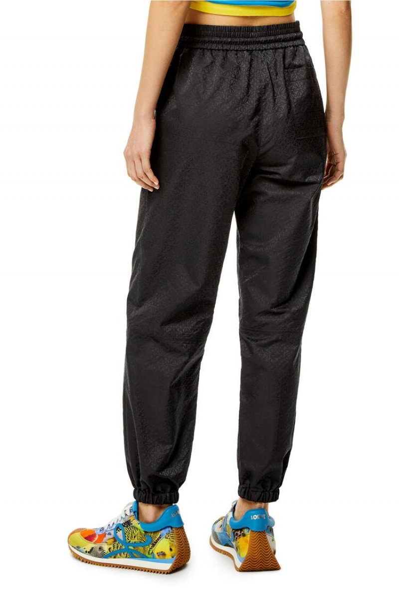 Pantalones Loewe Anagram tracksuit trousers in nylon Mujer Negras | 623GYLAST