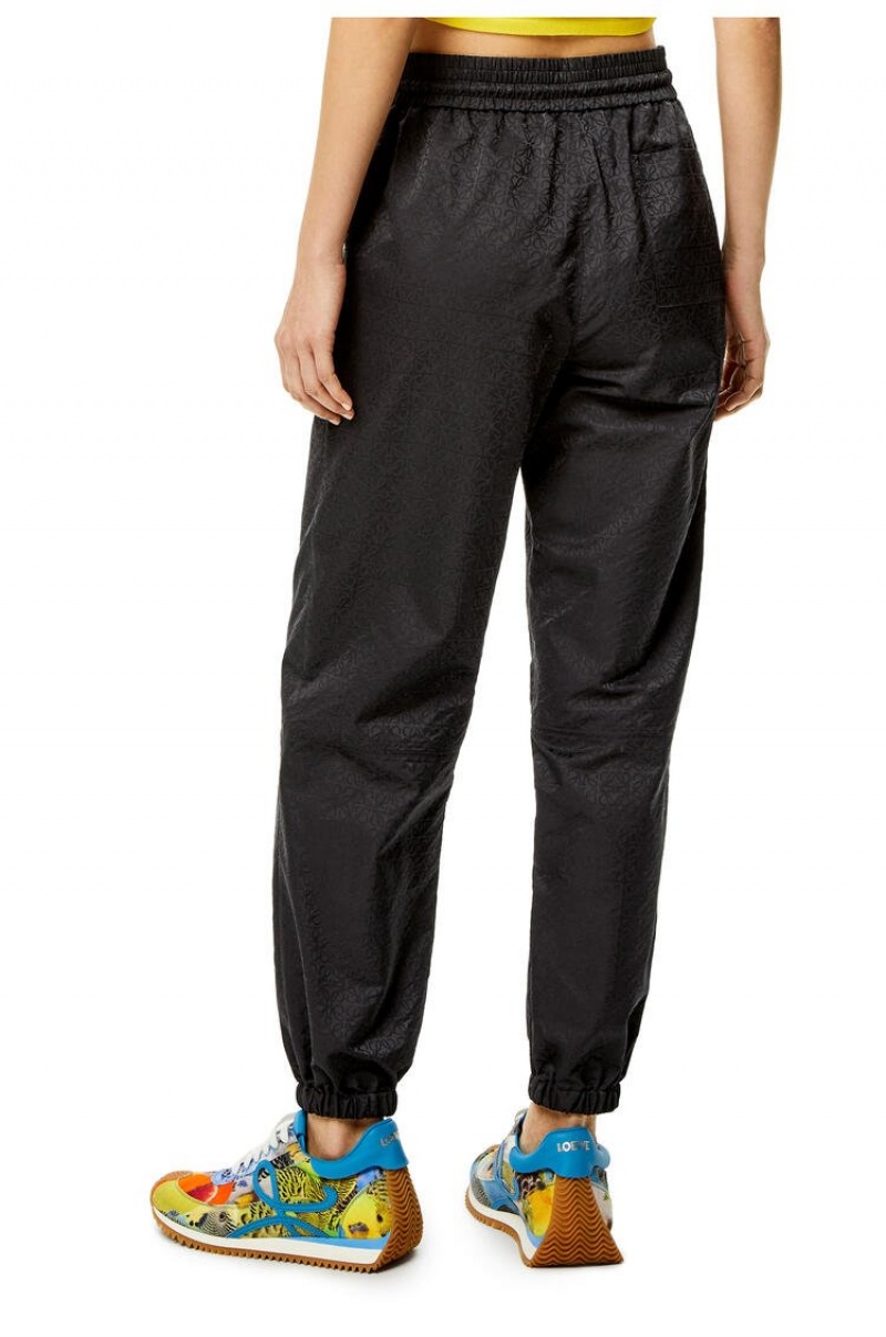 Pantalones Loewe Anagram tracksuit trousers in nylon Mujer Negras | 623GYLAST