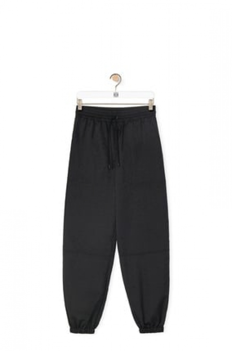 Pantalones Loewe Anagram tracksuit trousers in nylon Mujer Negras | 623GYLAST