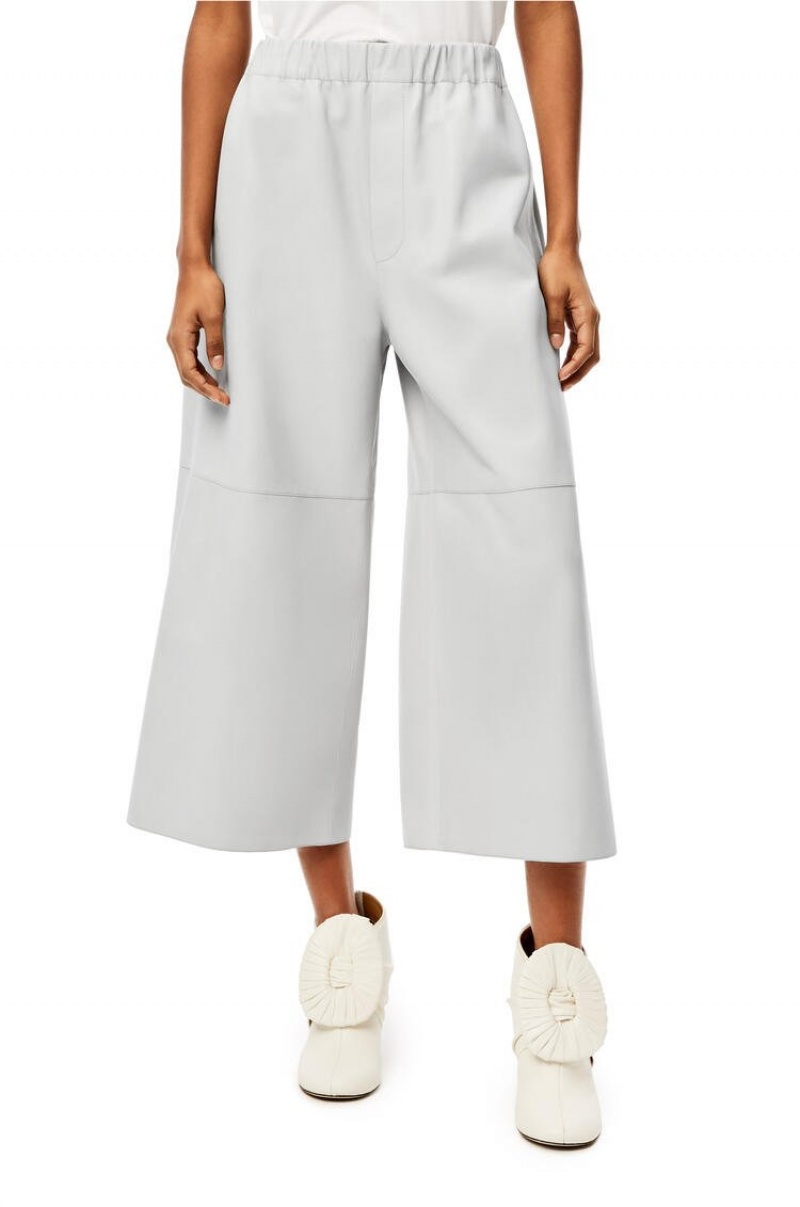 Pantalones Loewe Cropped elasticated trousers in nappa Mujer Gris Claro | 837WFQATM