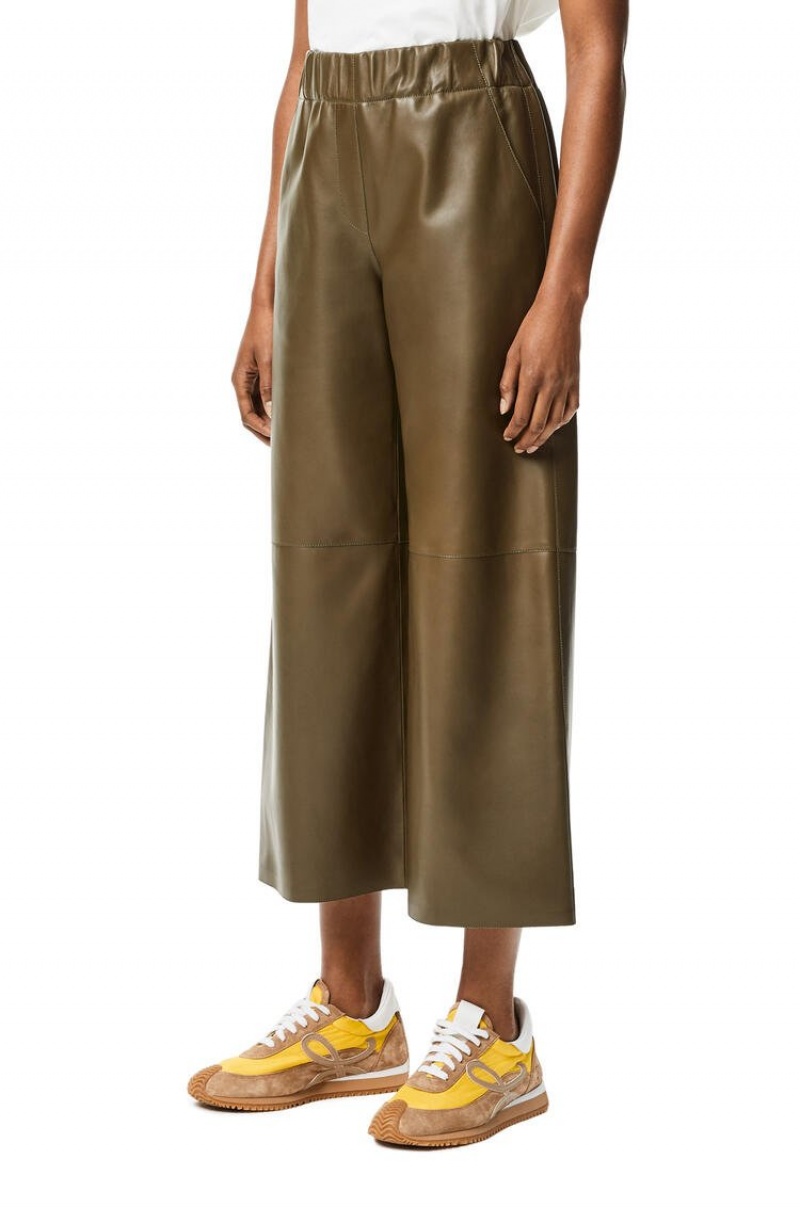 Pantalones Loewe Cropped elasticated waist trousers in nappa Mujer Kaki Verde | 543USQXDY