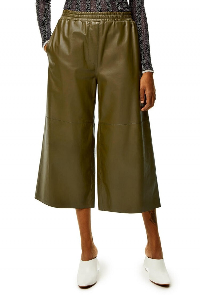 Pantalones Loewe Cropped trousers in nappa Mujer Kaki Oscuro Verde | 513YEHJAX