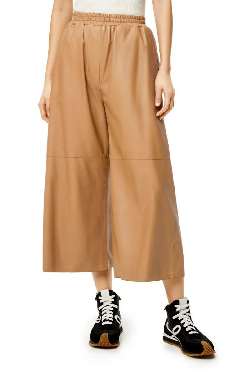 Pantalones Loewe Cropped trousers in nappa Mujer Toffee | 132OUXHTN