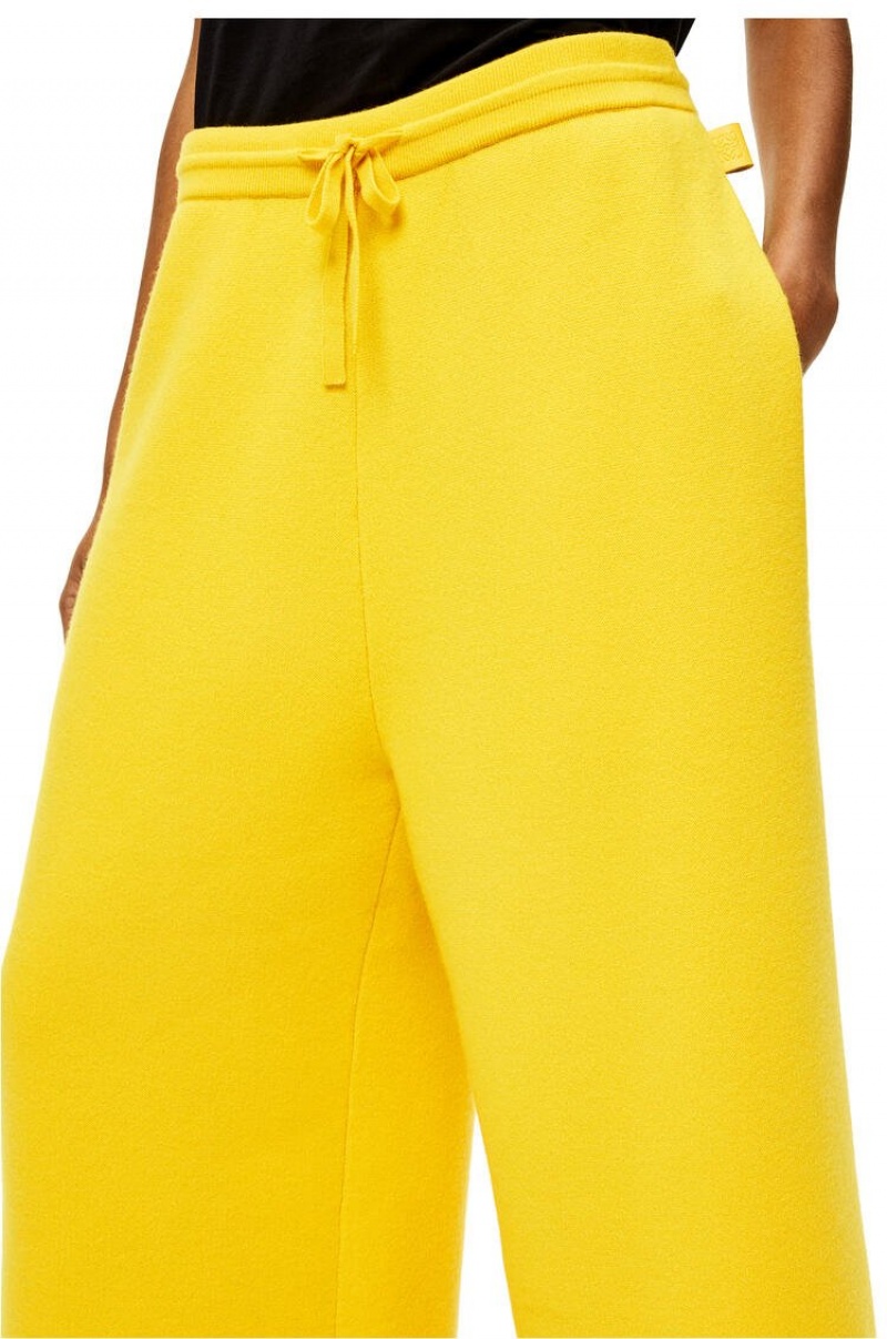 Pantalones Loewe Knit trousers in cashmere Mujer Amarillo | 074IKWYTV