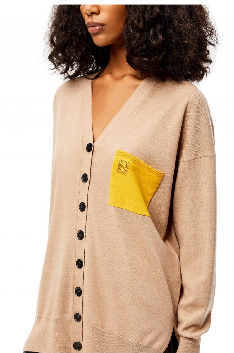 Prendas De Punto Loewe Anagram pocket cardigan in wool Mujer Camel | 963ZXRJGN