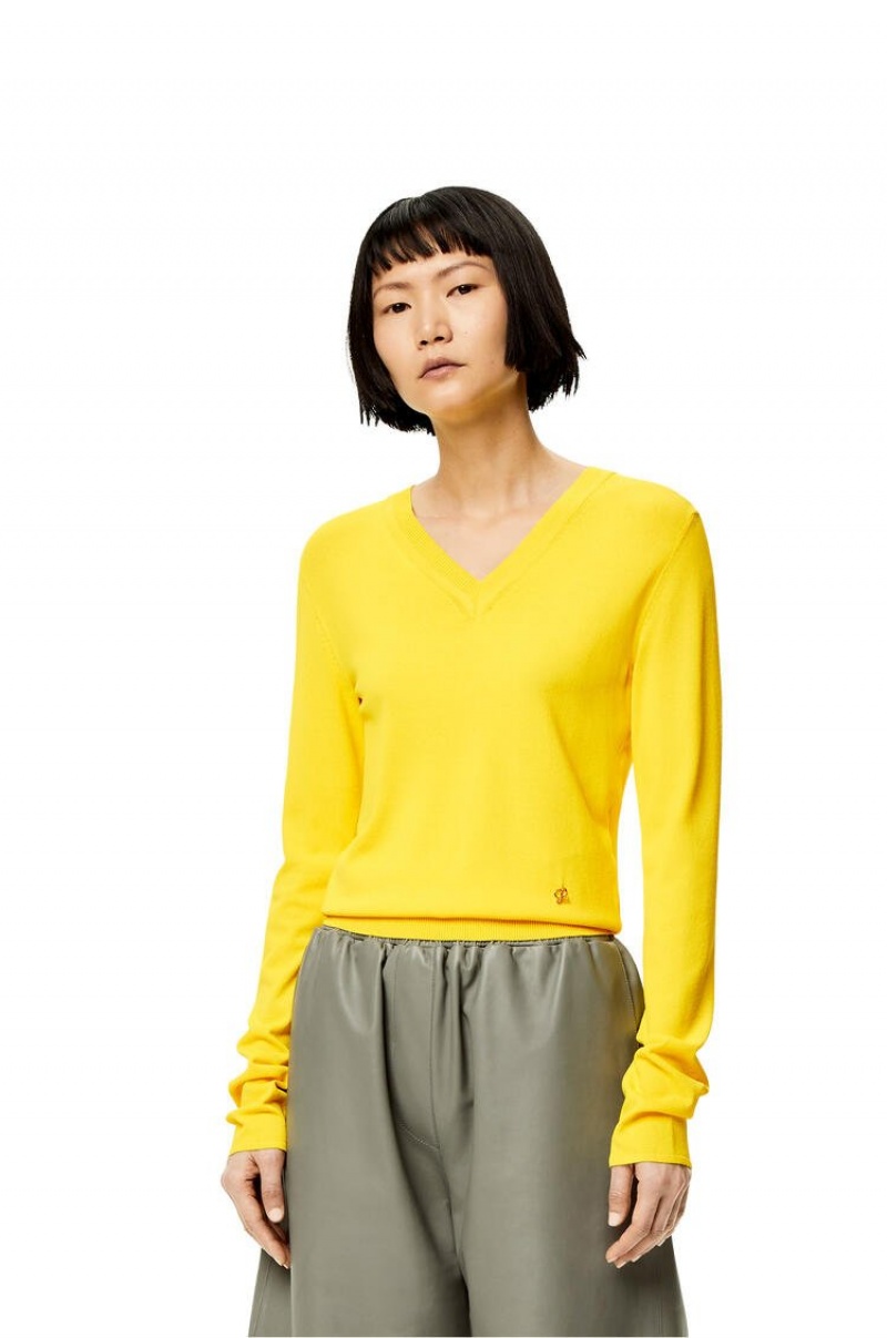 Prendas De Punto Loewe V-neck sweater in viscose Mujer Limón | 527OPJBGC