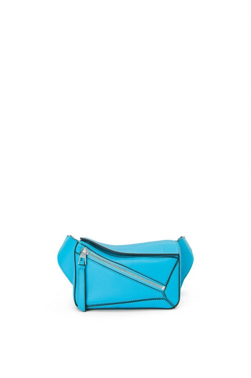 Riñonera Loewe Mini Puzzle bumbag in classic calfskin Hombre Cyan | 104RFENWU