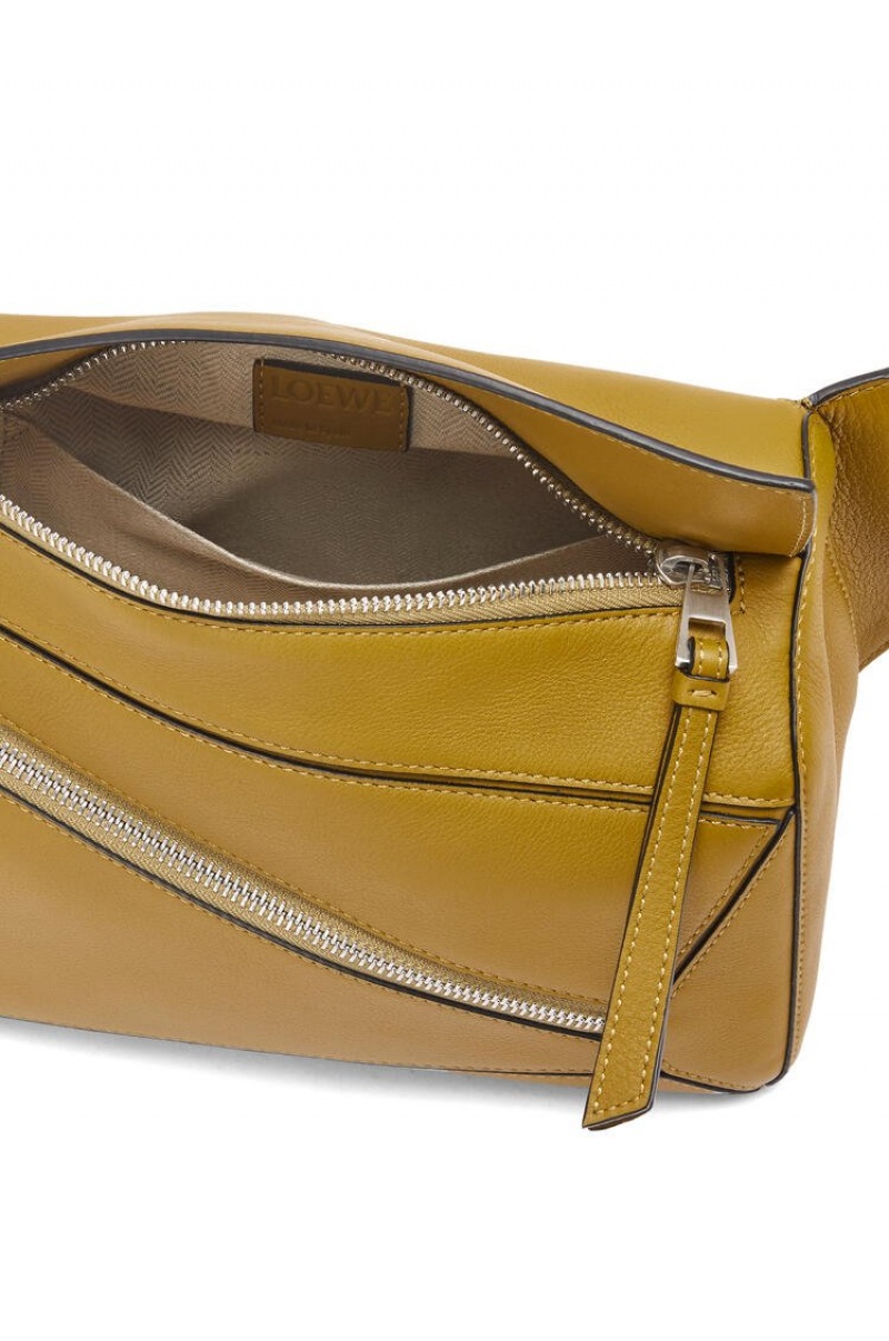 Riñonera Loewe Small Puzzle Bumbag in classic calfskin Hombre Ochre | 798DBIEFN