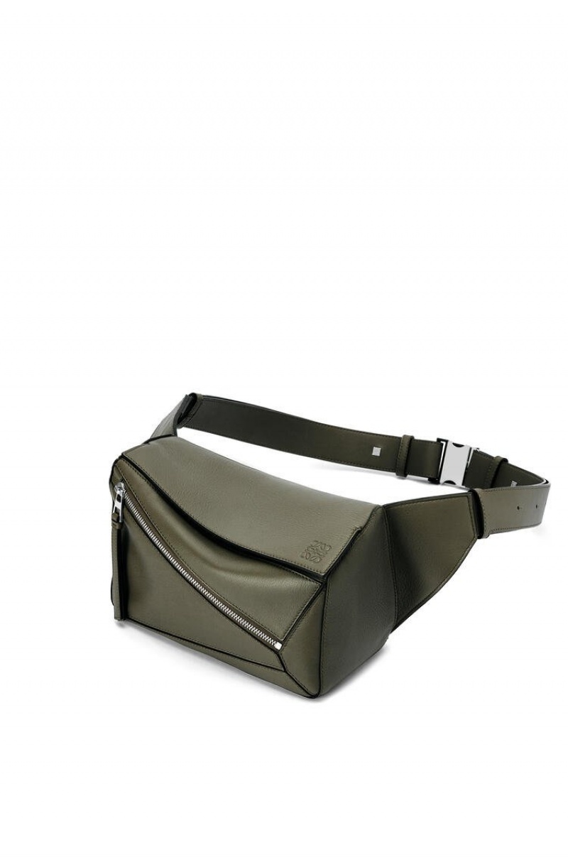 Riñonera Loewe Small Puzzle Bumbag in classic calfskin Hombre Kaki Verde | 859PLWVSY