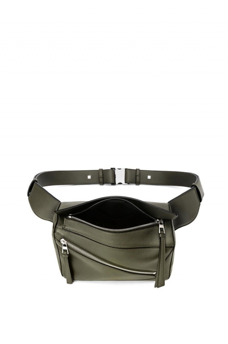 Riñonera Loewe Small Puzzle Bumbag in classic calfskin Hombre Kaki Verde | 859PLWVSY