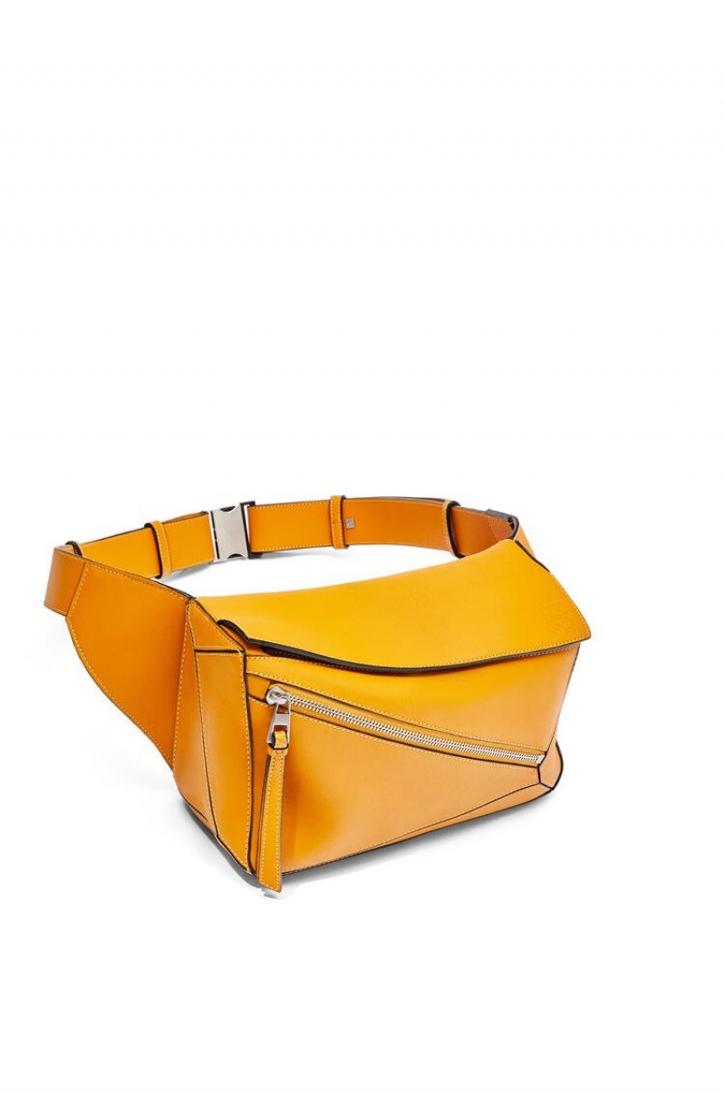 Riñonera Loewe Small Puzzle Bumbag in classic calfskin Hombre Sunflower | 654HMRZKJ