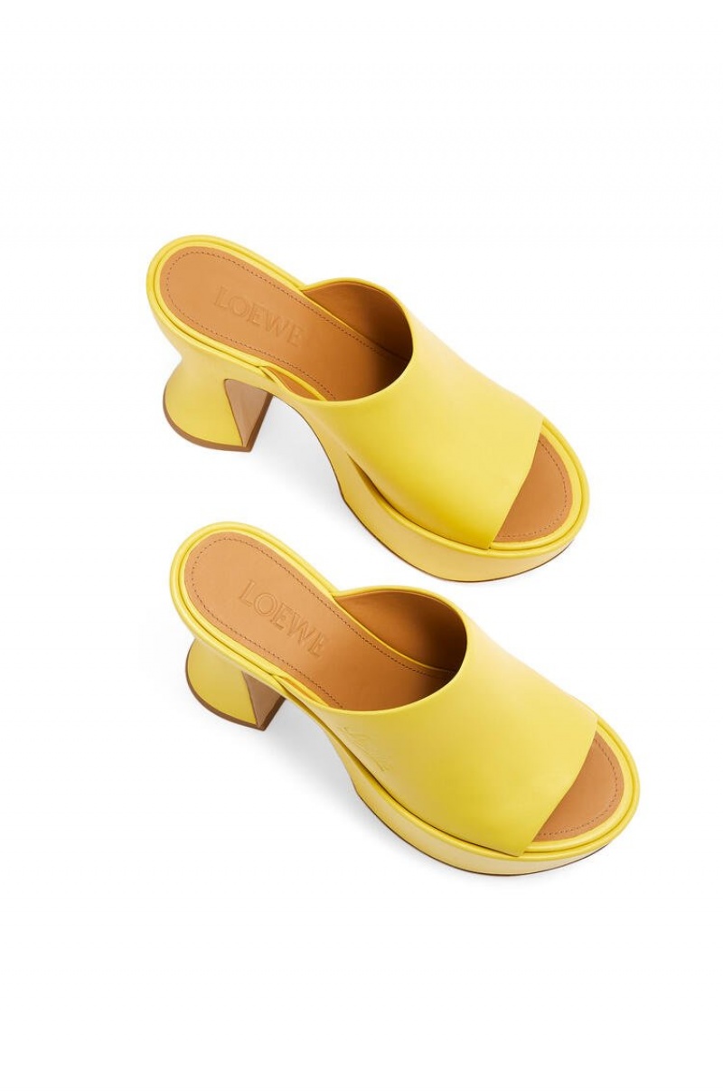 Sandalias Loewe Plataforma mule in lambskin Mujer Amarillo | 705SMDRYU