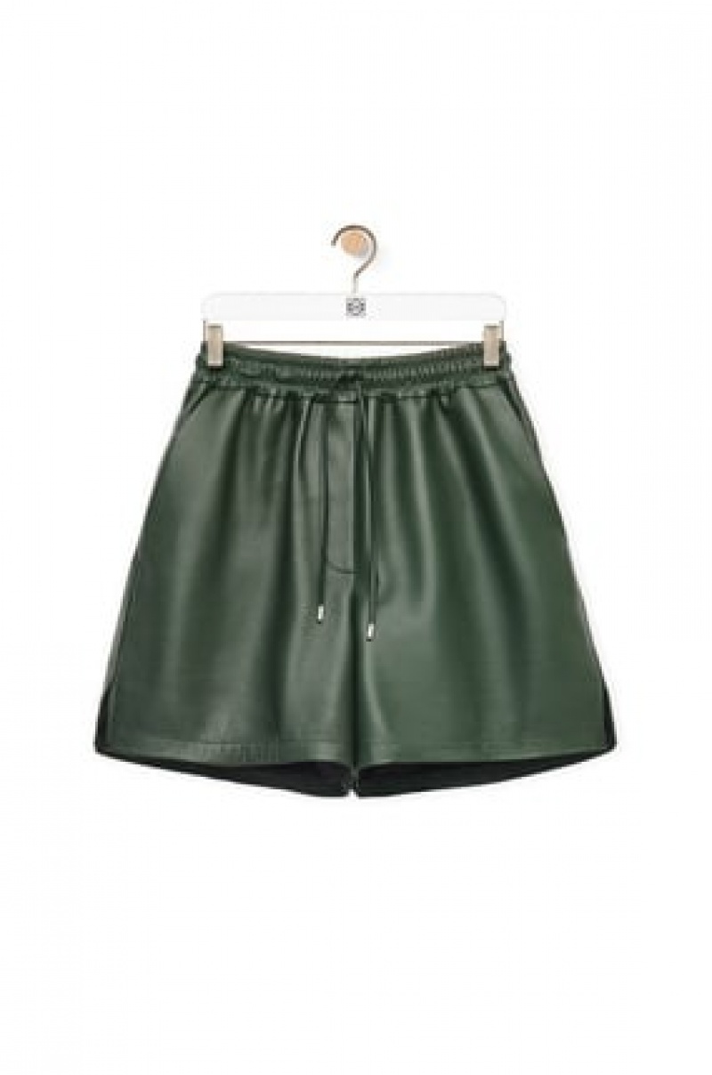 Short Loewe Elasticated shorts in nappa Mujer Verde | 025MDUGRF