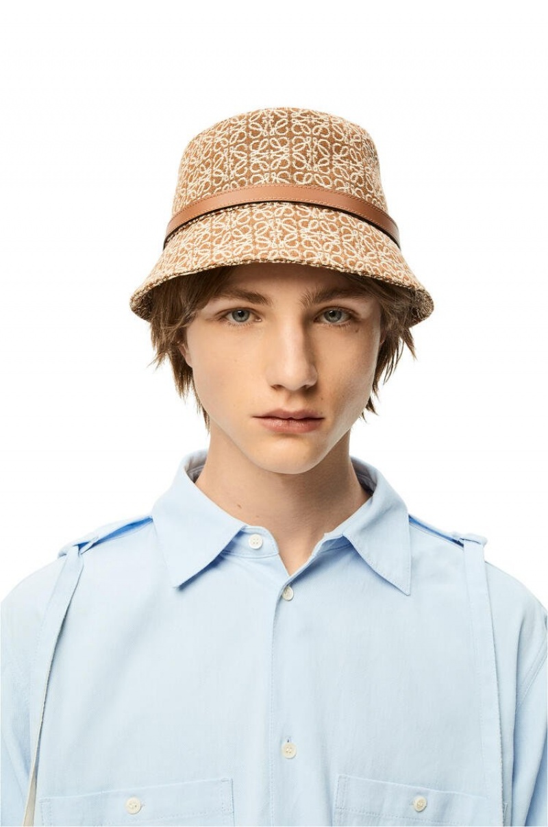 Sombreros Loewe Anagram bucket hat in jacquard and calfskin Mujer Tan / Pecan | 164KTFMAL