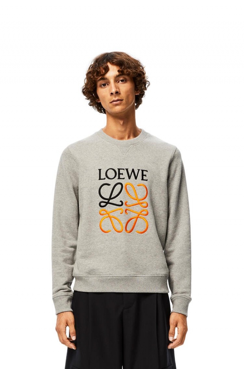 Sudaderas Loewe Anagram embroidered sweatshirt in cotton Hombre Gris | 041DJHEQO