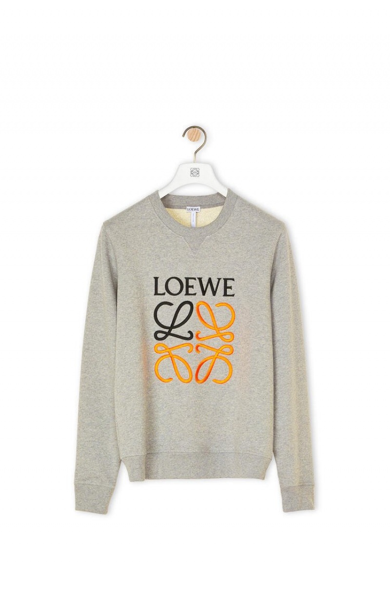 Sudaderas Loewe Anagram embroidered sweatshirt in cotton Hombre Gris | 041DJHEQO