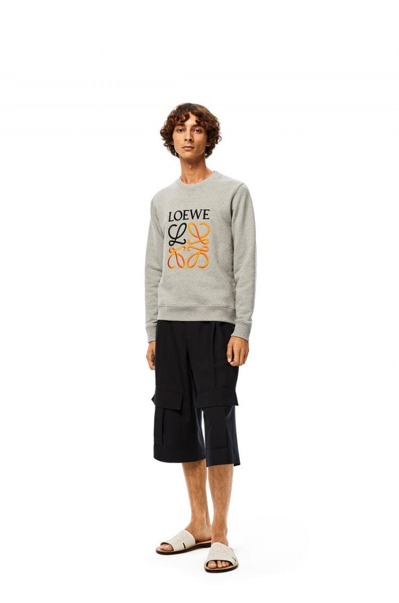 Sudaderas Loewe Anagram embroidered sweatshirt in cotton Hombre Gris | 041DJHEQO