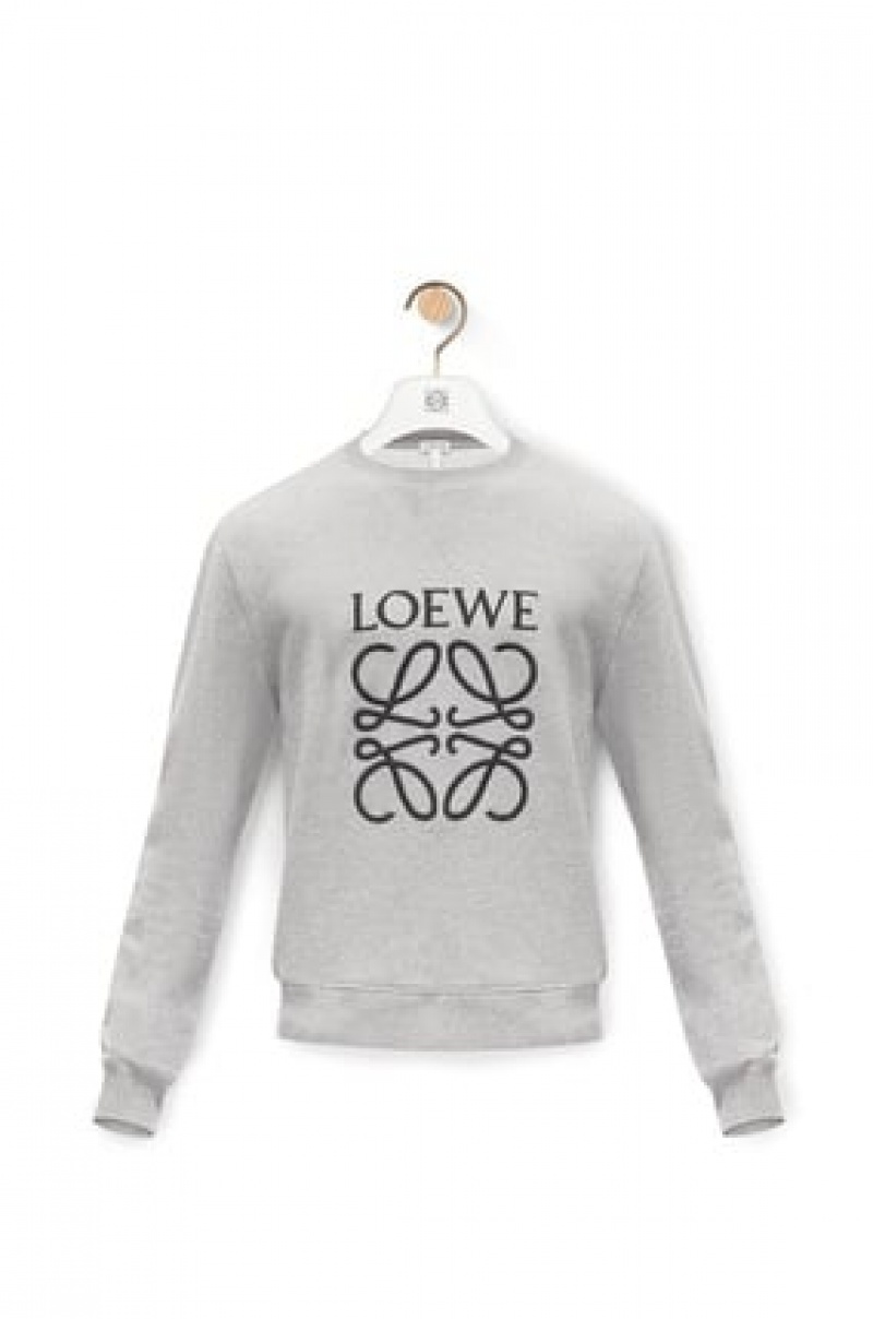 Sudaderas Loewe Anagram embroidered sweatshirt in cotton Hombre Gris | 746JIYMNR