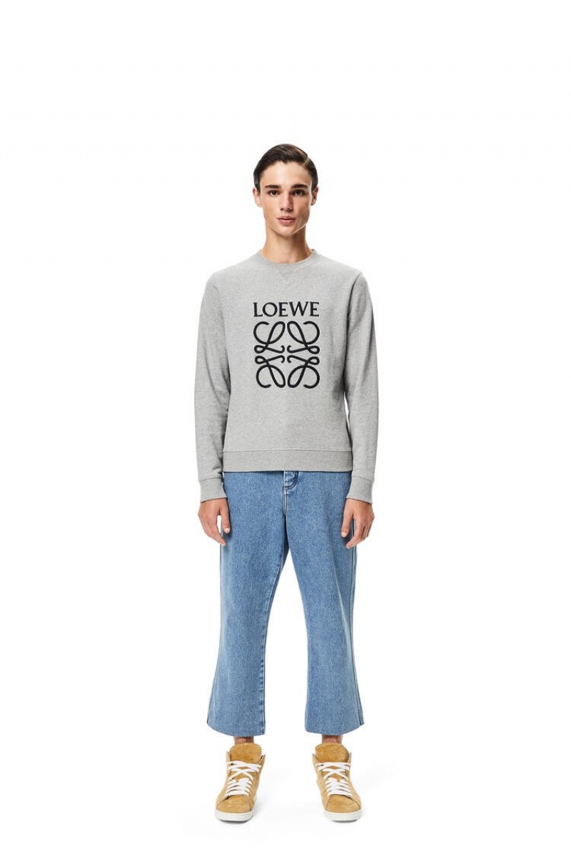 Sudaderas Loewe Anagram embroidered sweatshirt in cotton Hombre Gris | 746JIYMNR