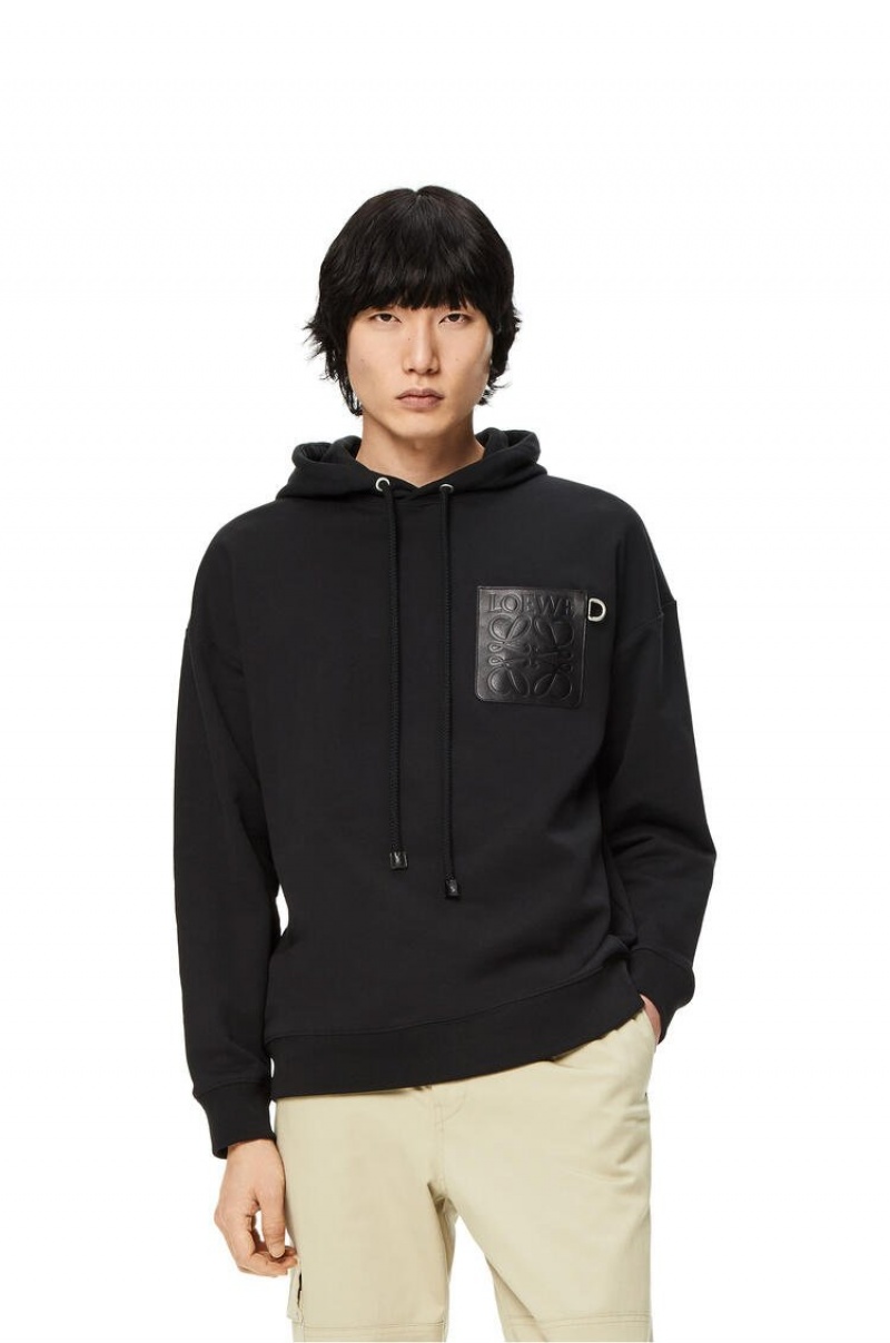 Sudaderas Loewe Anagram leather patch hoodie in cotton Hombre Negras | 583BZDYPV