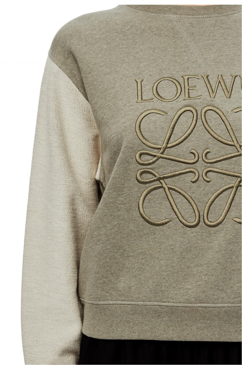 Sudaderas Loewe LOEWE Anagram embroidered sweatshirt in cotton Mujer Verde | 026PVJMNL