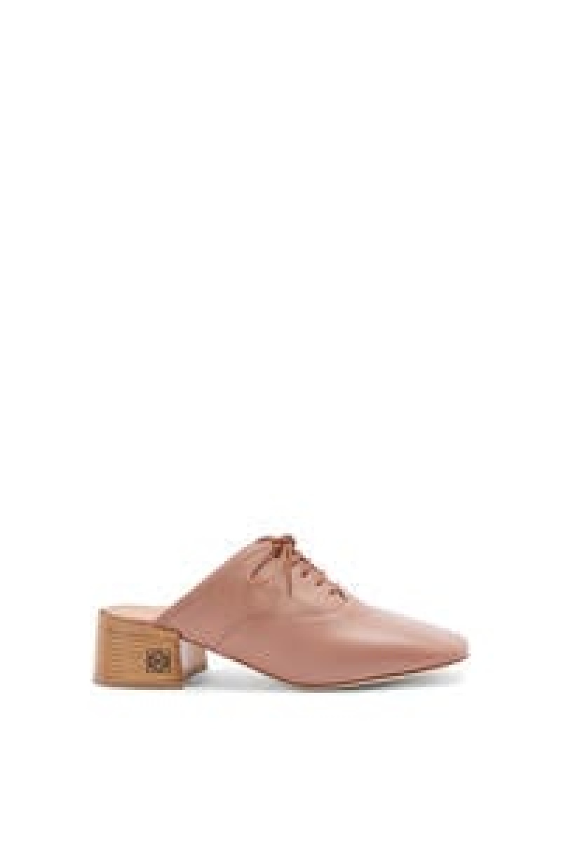 Tacones Loewe Slip on soft derby in lambskin Mujer Camel | 168DEWSCM