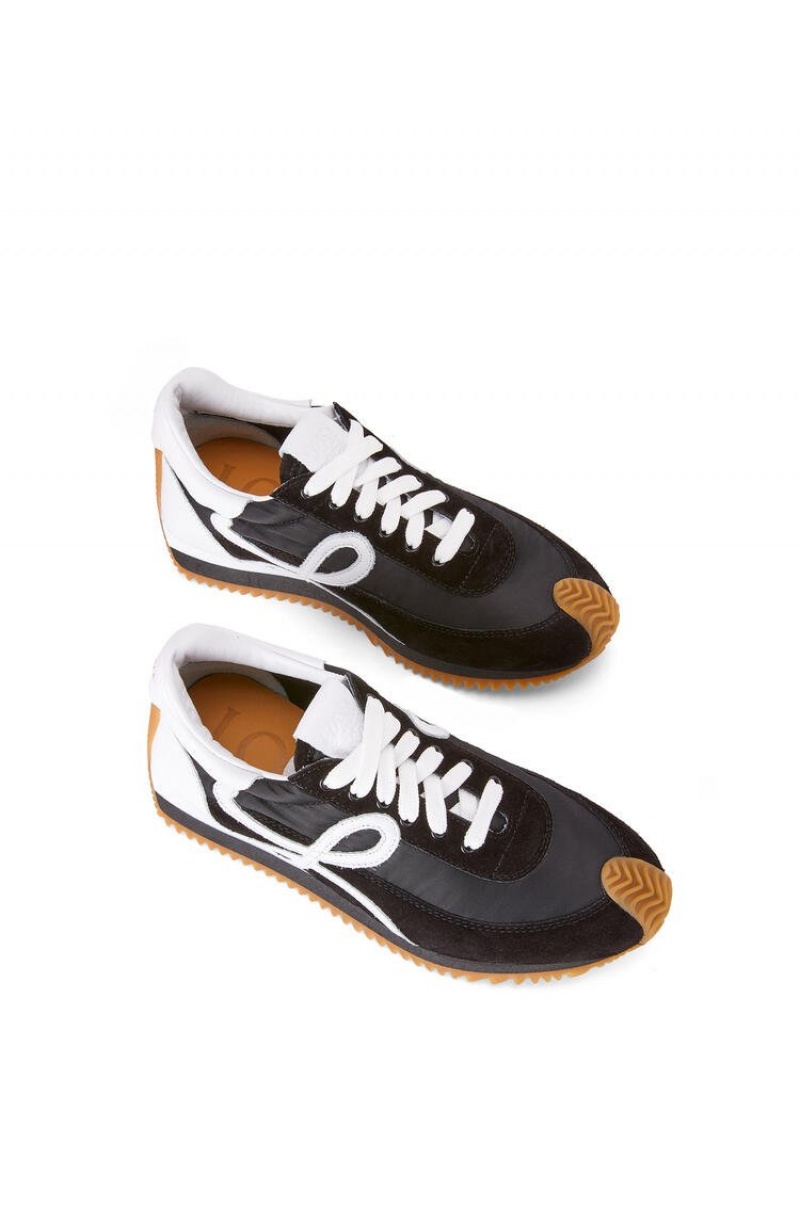 Zapatillas Loewe Flow runner in nylon and suede Hombre Negras Blancas | 257LFVKNJ