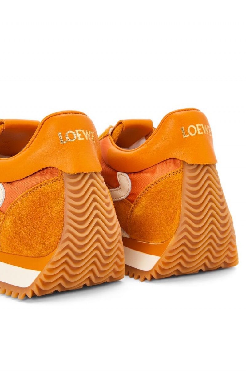 Zapatillas Loewe Flow runner in suede and nylon Mujer Cobra Naranjas | 865HMSQXI