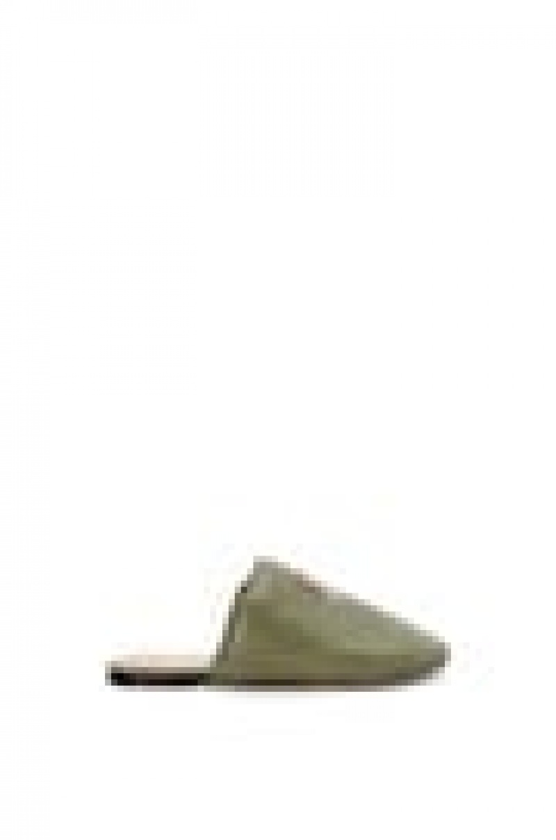 Zapatos Planos Loewe Acolchado Anagram mule in lambskin Mujer Verde | 306JSQFMI