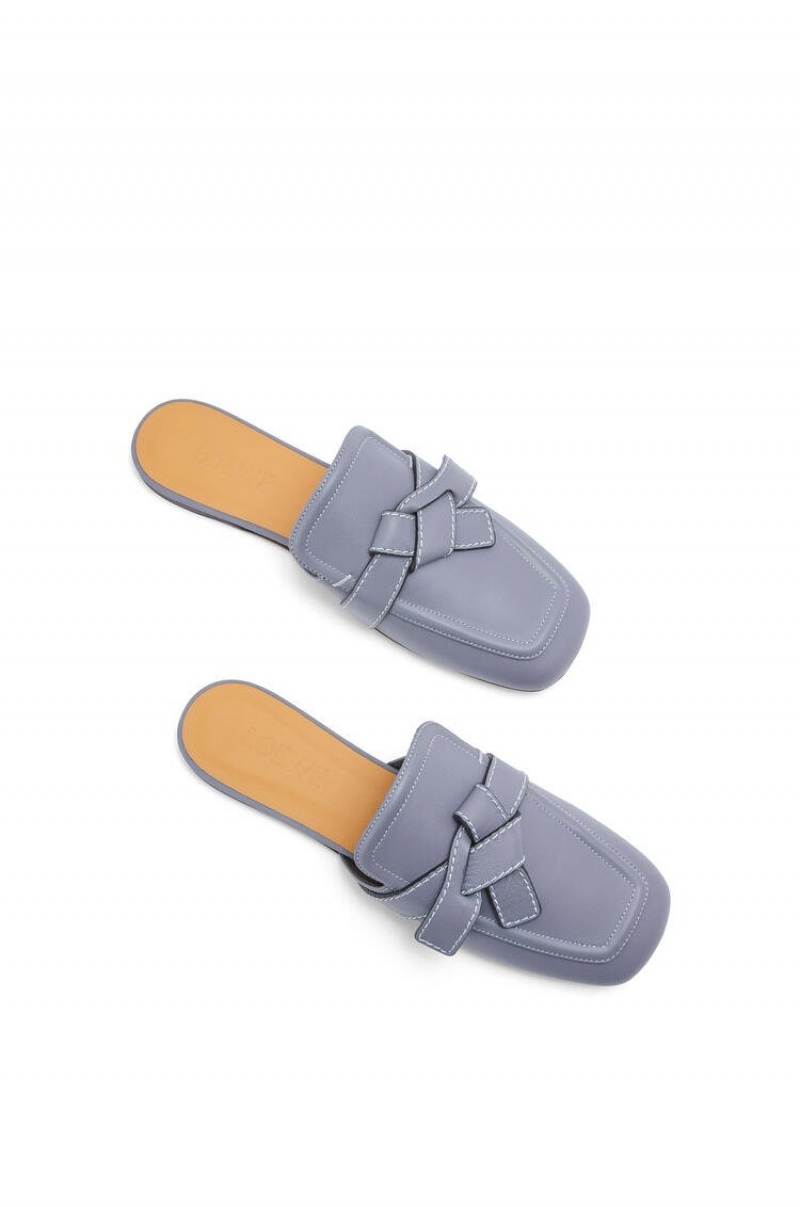 Zapatos Planos Loewe Gate flat mule in calfskin Mujer Gris Azules | 453RCOLYD